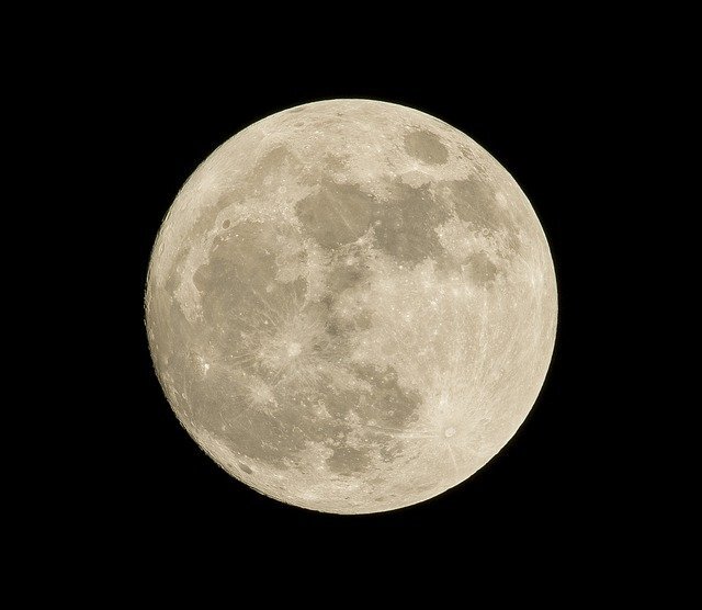 full-moon-1869760_640.jpg
